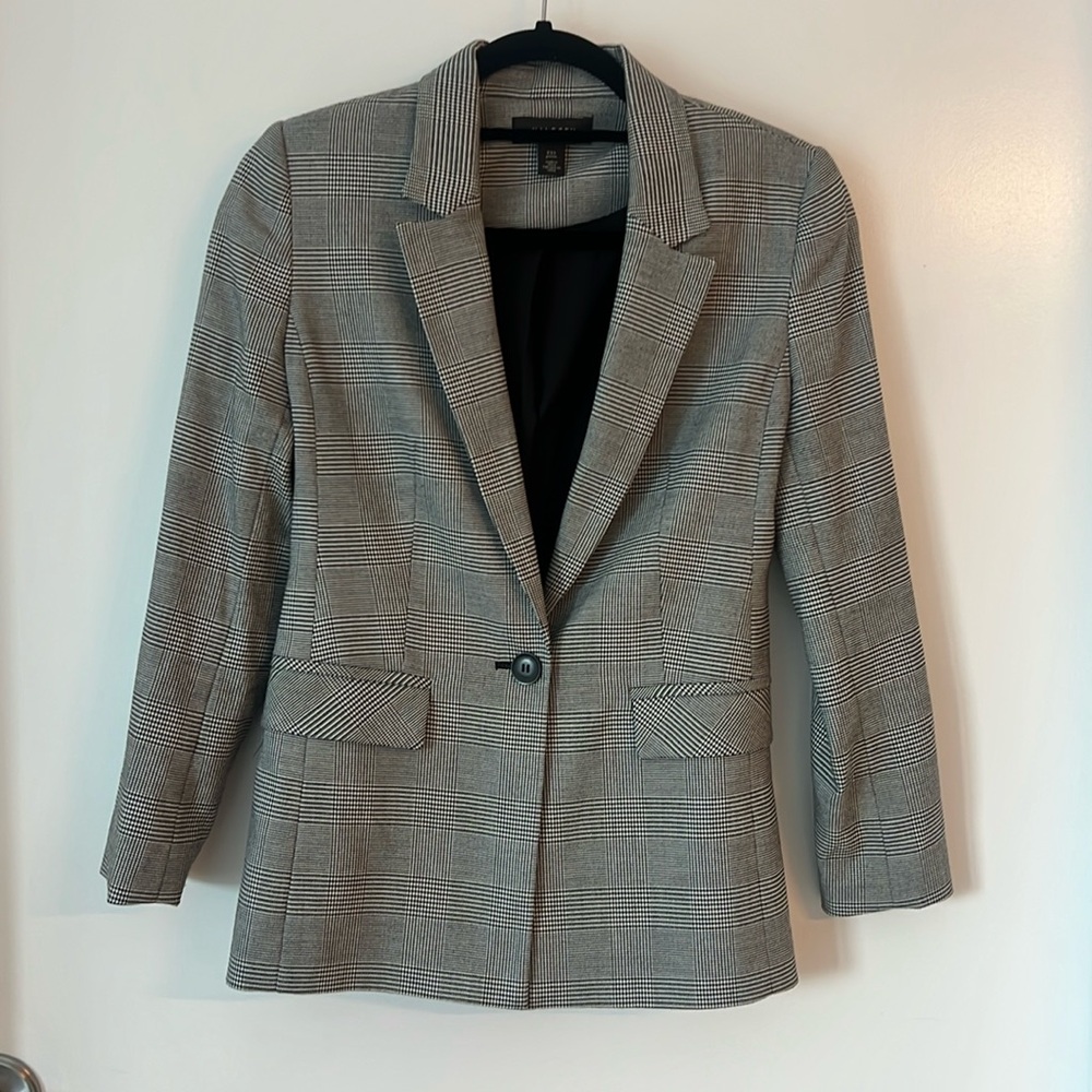 Halogen blazer